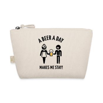 A Beer A Day Makes Me Stay! (Bier Biertrinker 2C) - Bio-Täschchen - Natur - Vorne
