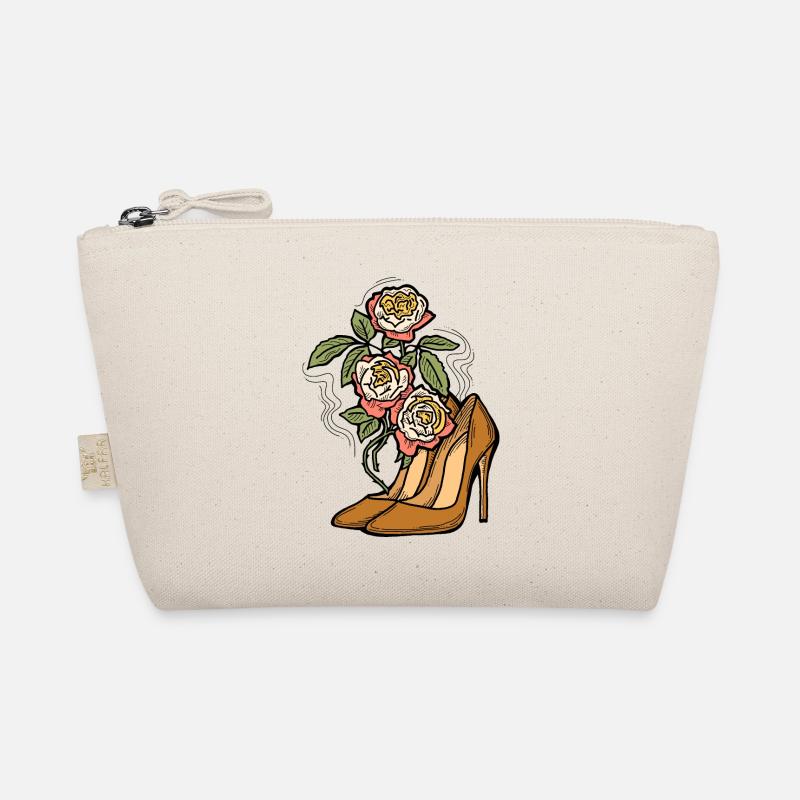 High Heels Schuhe mit Rosenblüte. Romantischer Stil. Bio-Täschchen