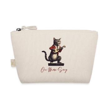 Cat in red suit plays guitar - Organic Pouch - nature - Front