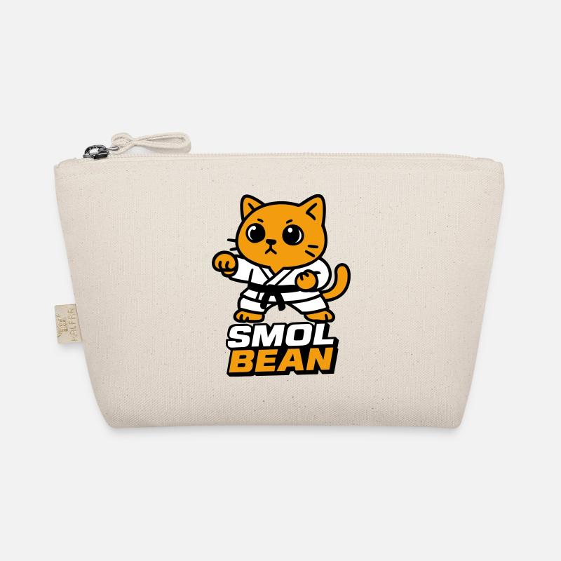 Combattants de chats dans le dojo Trousse biologique