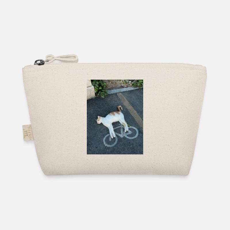 Chat sur la piste cyclable Trousse biologique