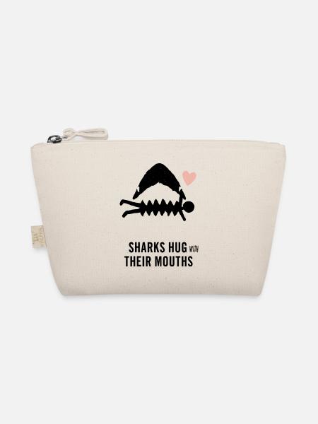 Sharks hug with their mouth - Bio-Täschchen - Natur