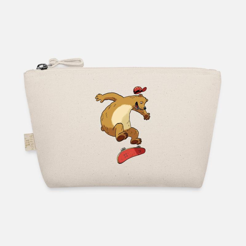 Bear on skateboard - Organic Pouch - nature