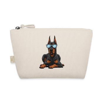 Portrait du doberman allongé pour le propriétaire du chien - Trousse biologique - nature - Devant