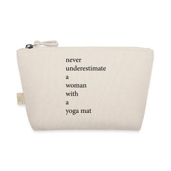 Yoga Shirt / never underestimate a woman... - Bio-Täschchen - Natur - Vorne