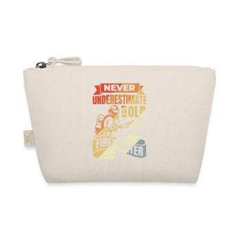 Never underestimate old firefighters - Organic Pouch - nature - Front