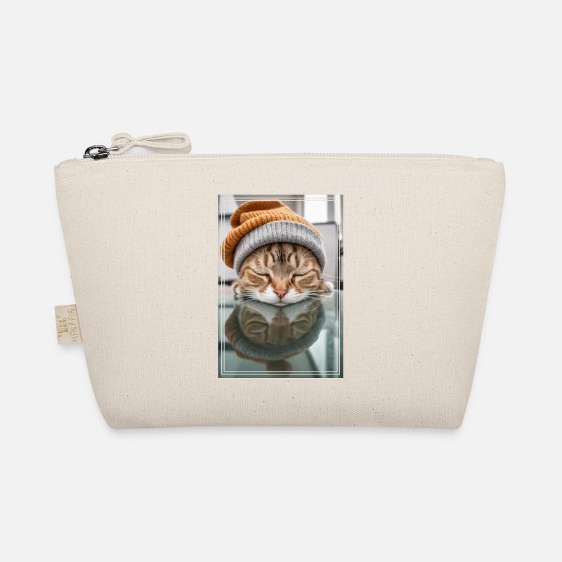 Cute sleeping kitty Organic Pouch