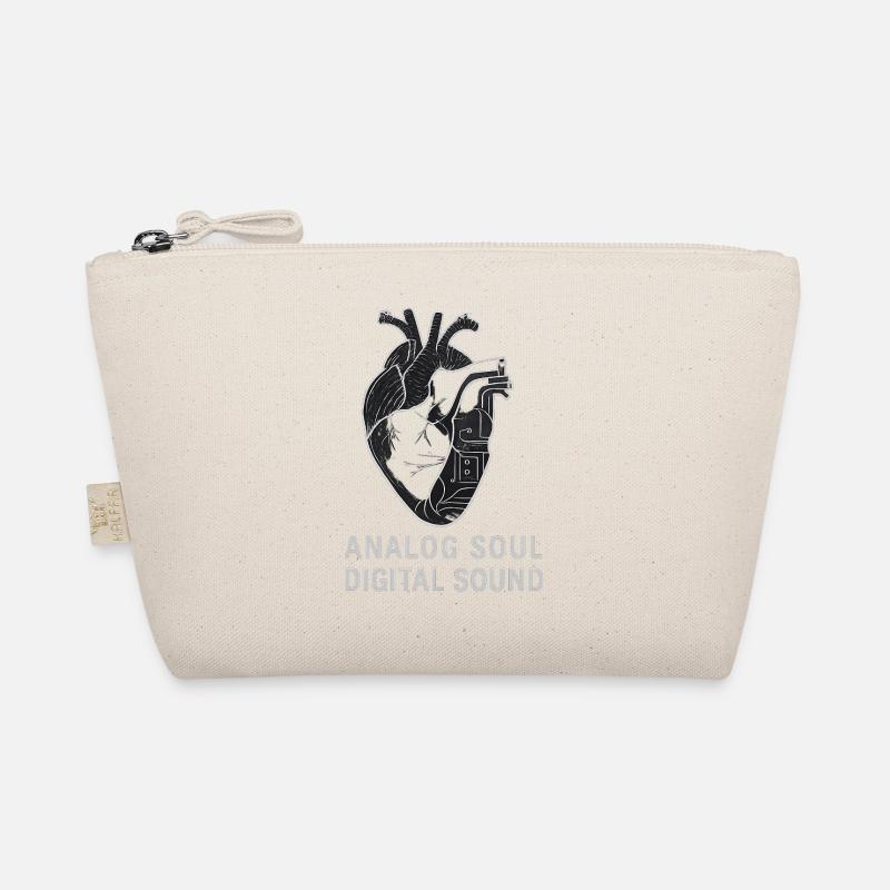 technoheart Organic Pouch