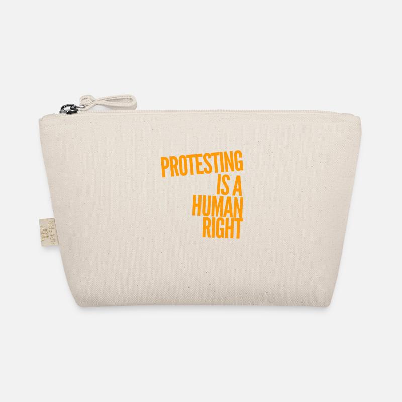 Protesting is a human right - Organic Pouch - nature