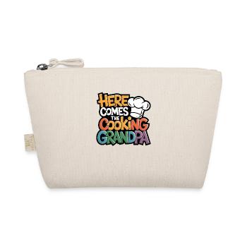 Here comes the cooking grandpa - Organic Pouch - nature - Front