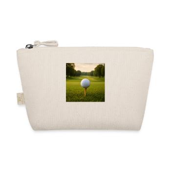 Sport - Golf, balle de golf sur le tee - Trousse biologique - nature - Devant