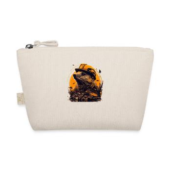 Beaver works on the construction site with yellow safety helmet - Organic Pouch - nature - Front