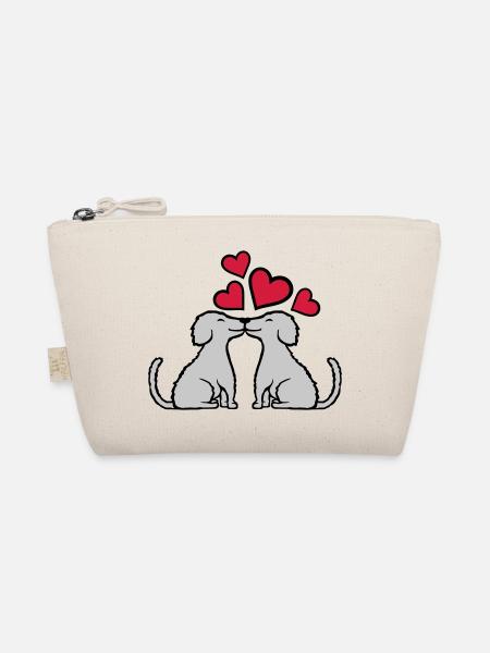 2 kissing dogs in love - Organic Pouch - nature - Front