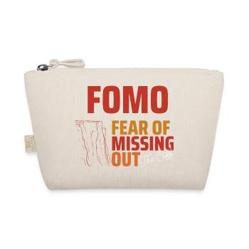 Typographie de la falaise du FOMO Club - Trousse biologique - nature - Devant