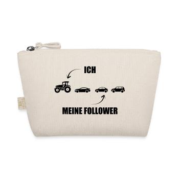 Ich und meine Follower - Traktor - Stau - Bio-Täschchen - Natur - Vorne