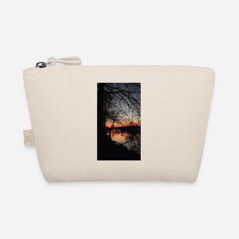 Coucher de soleil sur le lac Trousse biologique