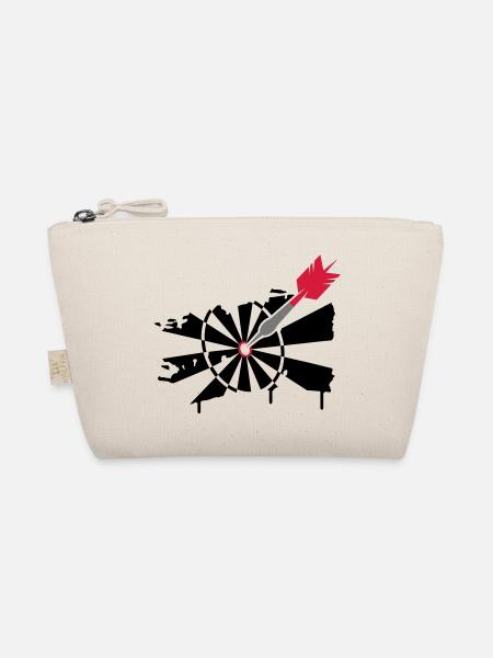 A dartboard with dart - Organic Pouch - nature - Front