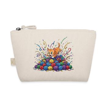 Kittens between colorful balls of yarn - Organic Pouch - nature - Front