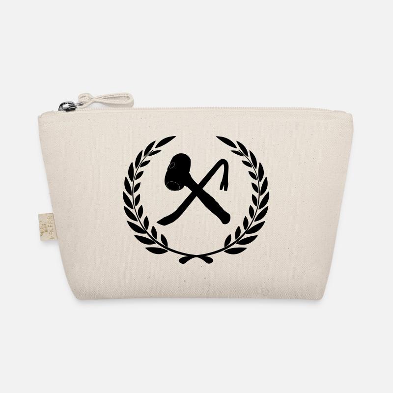 Demolition tools for demolition in laurel wreath. Organic Pouch