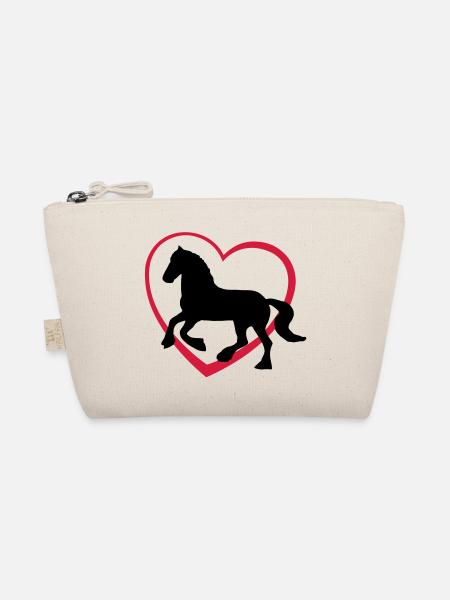 Frison Gypsy Cob ou le type de cheval avec le - Trousse biologique - nature - Devant