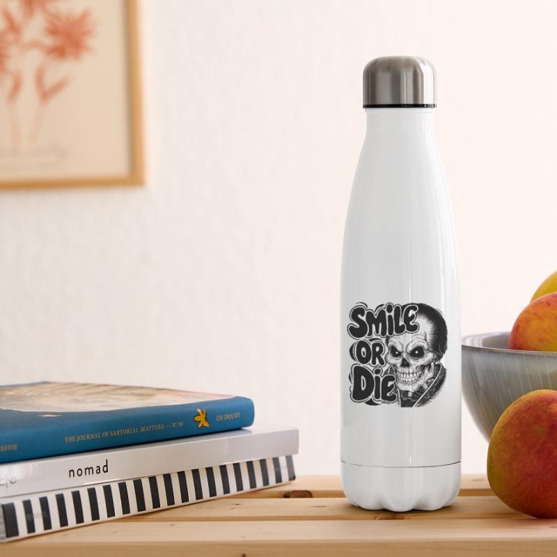 Vampirskelett mit Text Lächeln oder Sterben Isolierflasche