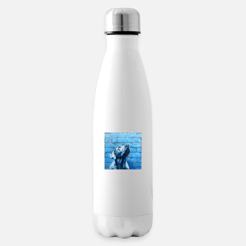 Hund vor blauer Wand treu hinauf blickend - Isolierflasche - Weiß