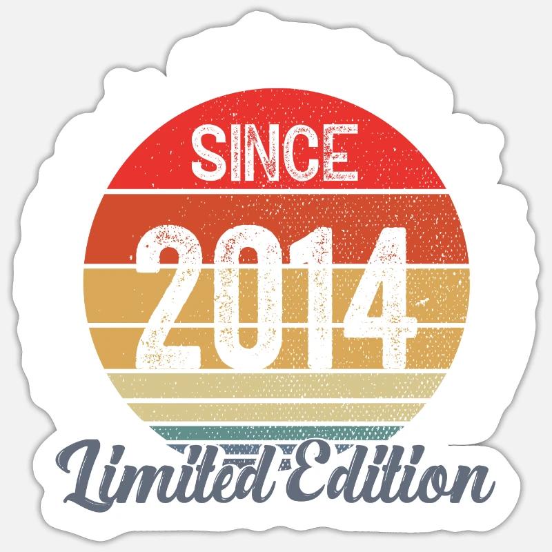 amazing since 2014 - anniversaire - Sticker taille S (10 x 10 cm) - blanc mat