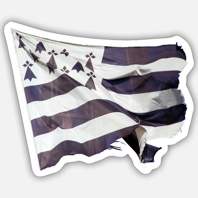 Drapeau flottant de la Bretagne - Sticker taille S (10 x 10 cm) - blanc mat