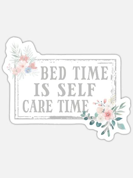 Bed Time Napetizer Selbstpflege Schlafsofa - Sticker Größe S (10 x 10 cm) - Mattweiß