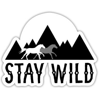 STAY WILD - Pferde vor Bergen und Sonnenuntergang - Sticker Größe S (10 x 10 cm) - Mattweiß - Vorne