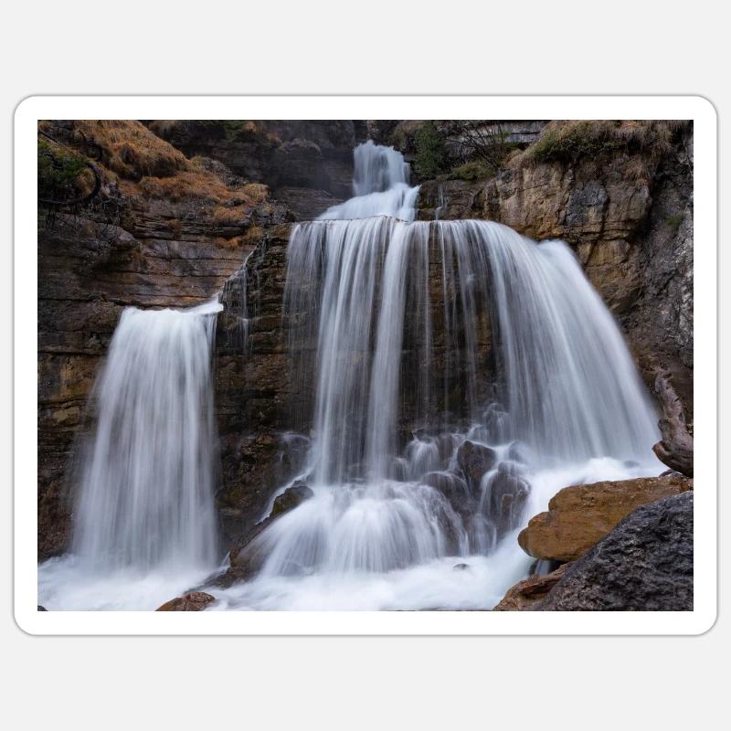 Kuhflucht Wasserfall - Sticker Größe S (10 x 10 cm) - Mattweiß