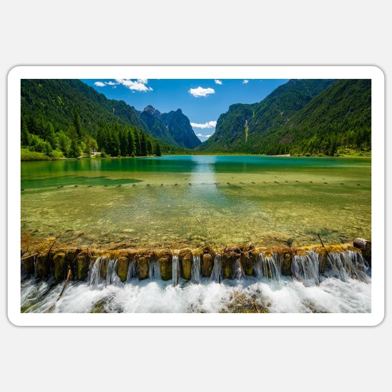 Lac Dobbiaco dans les Dolomites - Sticker taille S (10 x 10 cm) - blanc mat