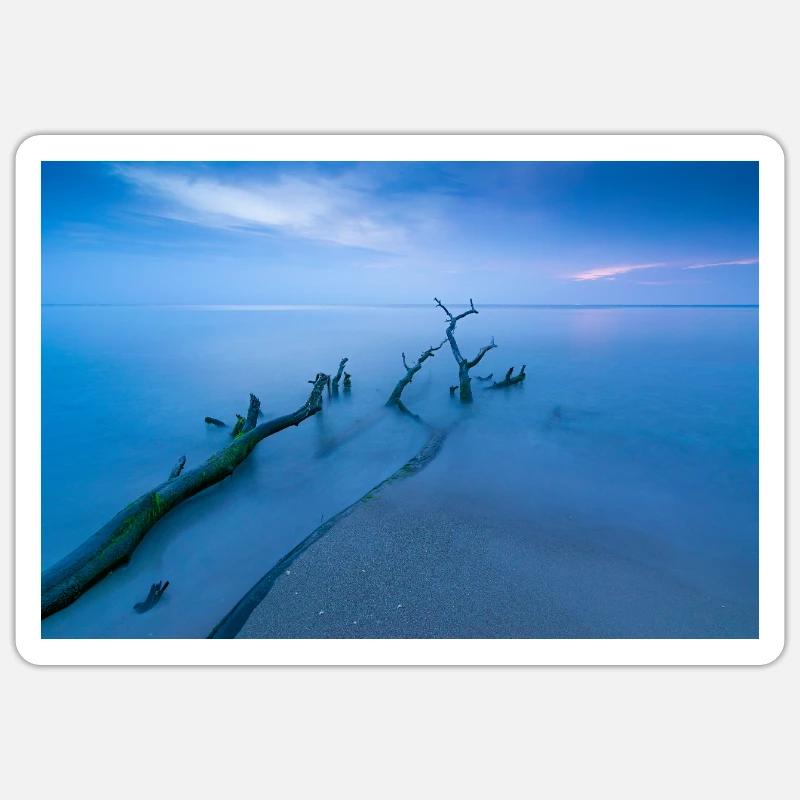 Blaue Stunde am Weststrand - Sticker Größe S (10 x 10 cm) - Mattweiß