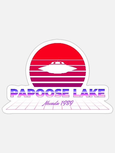 Vaporwave Papoose Lake Nevada Gebiet 51 S4 - Sticker Größe S (10 x 10 cm) - Mattweiß