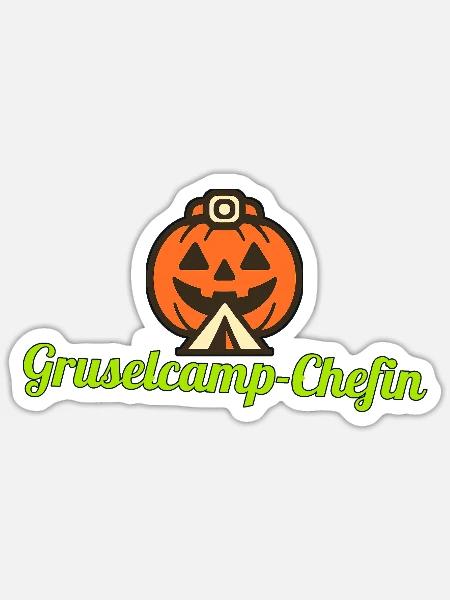 Gruselcamp-Chefin Shirt – Geschenk fürs Camping - Sticker Größe S (10 x 10 cm) - Mattweiß