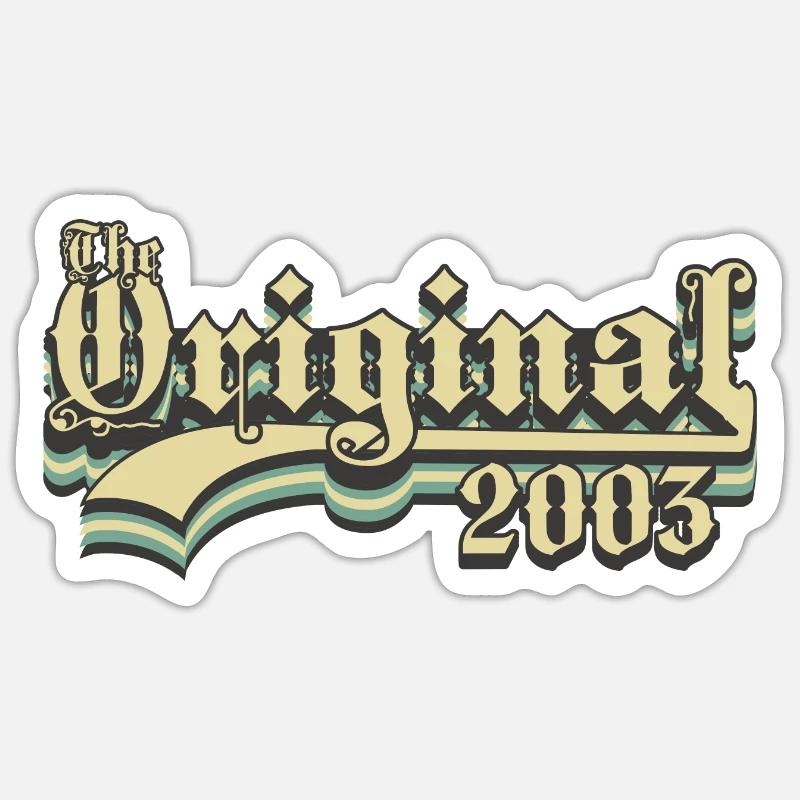 Né en 2003 l’original Sticker taille S (10 x 10 cm)