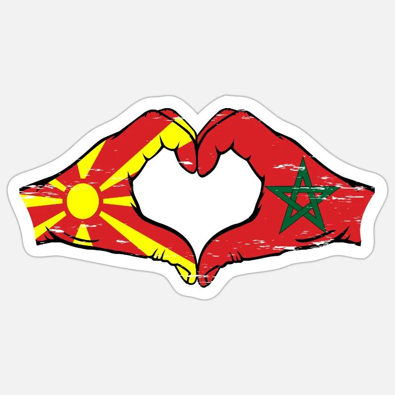 Macédoine Maroc drapeau mains forme de coeur utilisé - Sticker taille S (10 x 10 cm) - blanc mat
