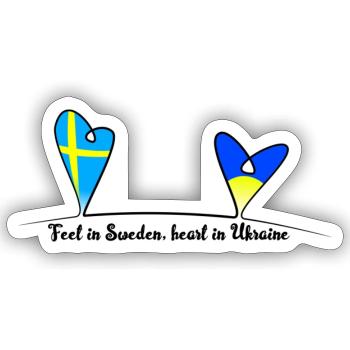 Feet in Sweden, heart in Ukraine - Sticker Größe S (10 x 10 cm) - Mattweiß - Vorne