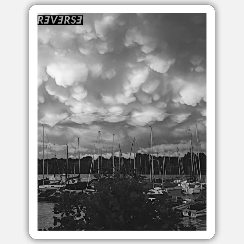 REVERSE Sticker Größe S (10 x 10 cm)