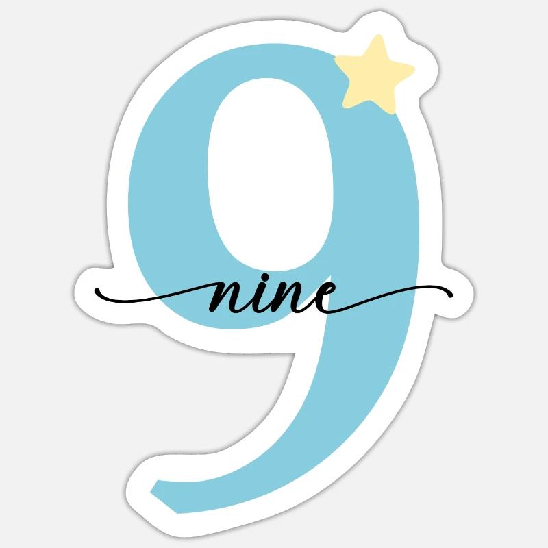 9e anniversaire, neuf ans - Sticker taille S (10 x 10 cm) - blanc mat