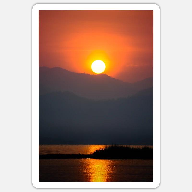 Lever du soleil - Sticker taille S (10 x 10 cm) - blanc mat
