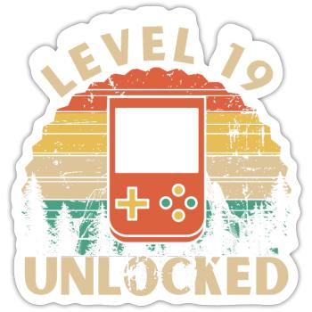 Level 19 freigeschaltet - Sticker Größe S (10 x 10 cm) - Mattweiß - Vorne