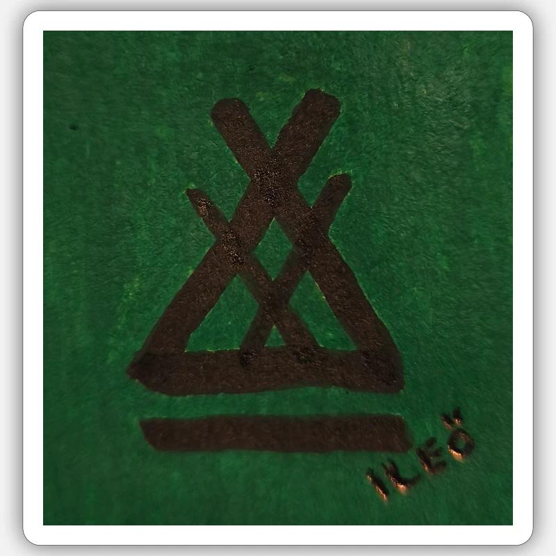 Lavvu - Sticker taille S (10 x 10 cm) - blanc mat