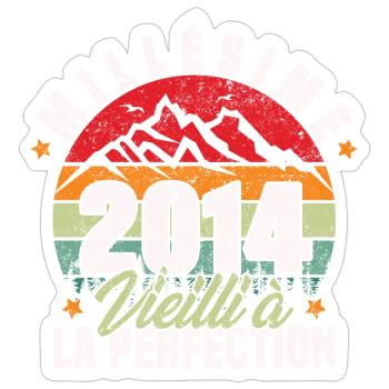 Millésime 2014, Cadeau D'anniversaire Vintage 2014 - Sticker taille S (10 x 10 cm) - blanc mat - Devant