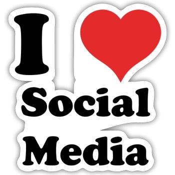 i love Social Media - Sticker Größe S (10 x 10 cm) - Mattweiß - Vorne