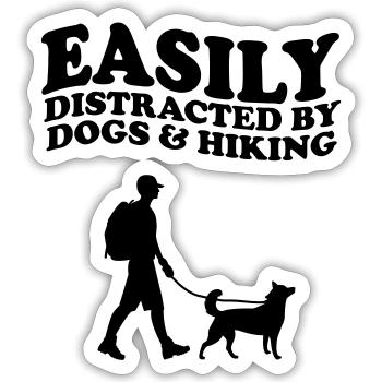 Easily Distracted By Dogs And Hiking Wandern Hund - Sticker Größe S (10 x 10 cm) - Mattweiß - Vorne