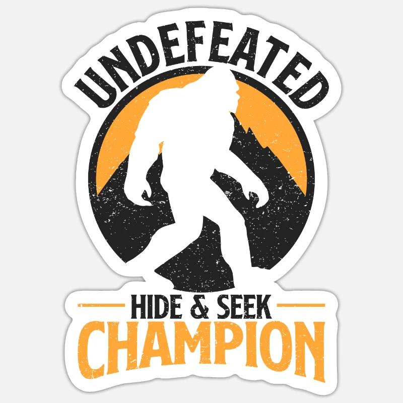 Designs de champ de cache-cache invaincu pour les campeurs Sticker taille S (10 x 10 cm)