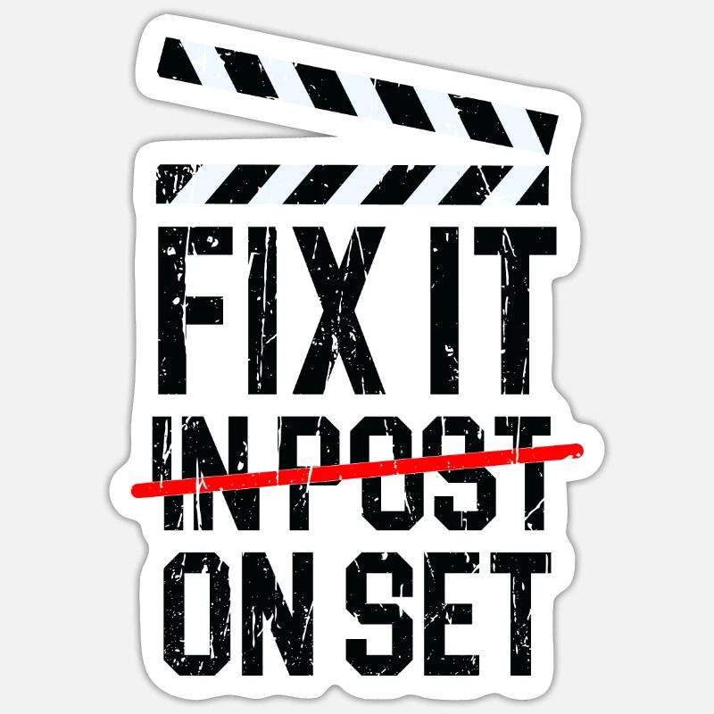 Fix it In post On set - montage vidéo - Sticker taille S (10 x 10 cm) - blanc mat