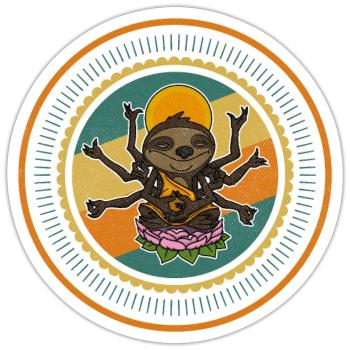 Faultier Lotus Posa Namaste Buddha Meditation - Sticker Größe S (10 x 10 cm) - Mattweiß - Vorne