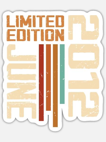 Juni 2012 Geburtstagsgeschenk Juni 2012 Retro 2012 - Sticker Größe S (10 x 10 cm) - Mattweiß
